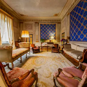 住宿加早餐酒店 Palazzo Rocchi - Residenza D'epoca, 卢卡